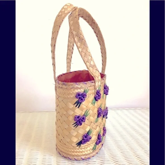 Imported artisan Natural straw bucket bag purple flowers lined - Picture 4 of 8